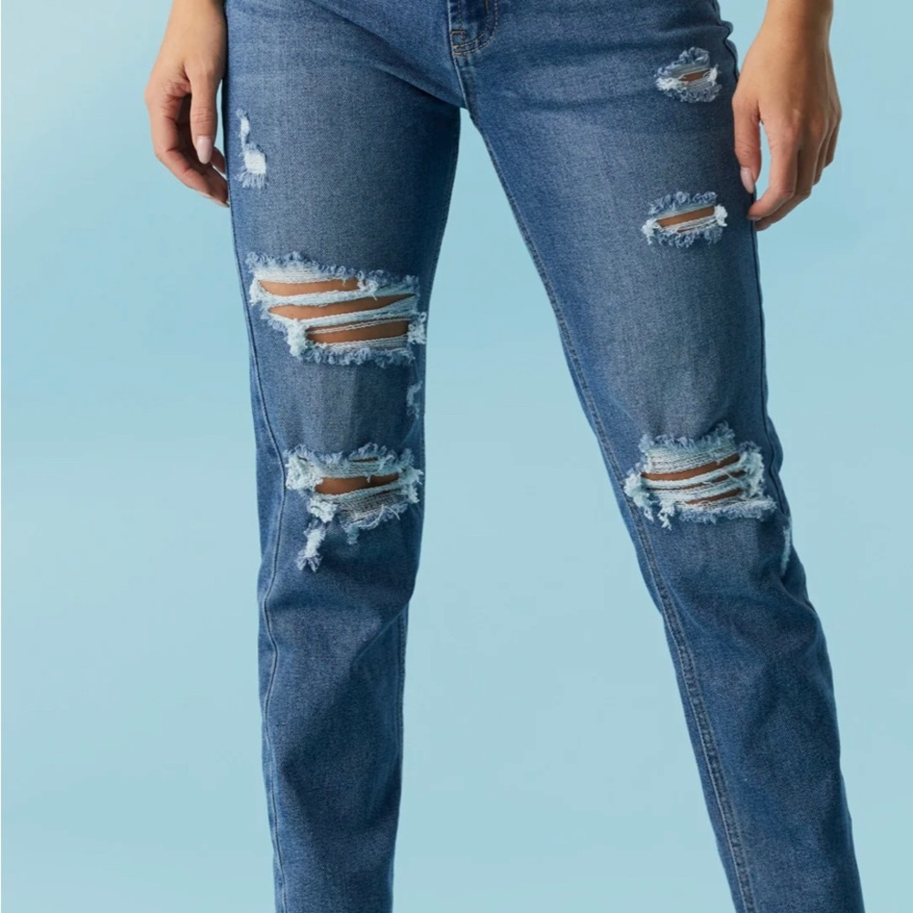Refuge Distressed Medium Wash Vintage Stretch Mom Jean